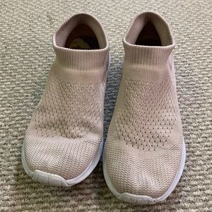 Memory Foam Beige Shoes